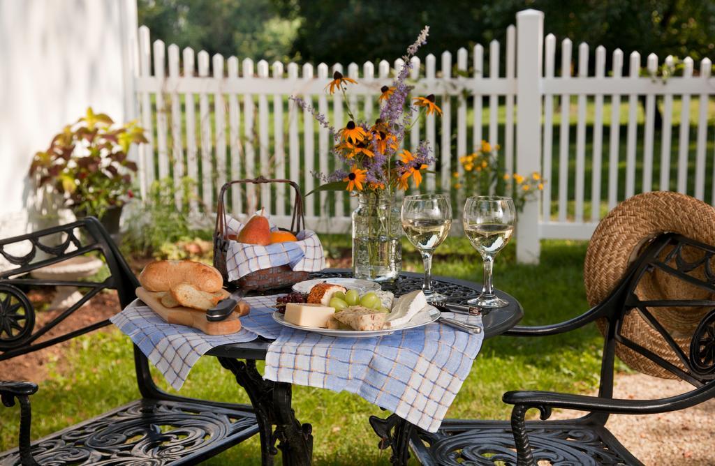 Brampton 1860 Bed and Breakfast Chestertown Exteriör bild