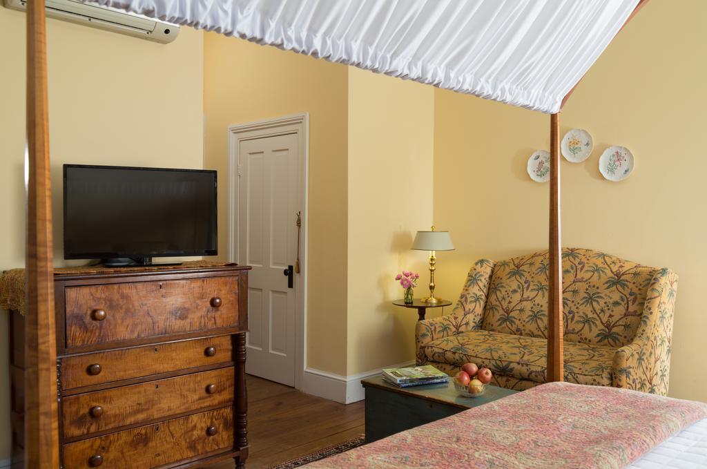 Brampton 1860 Bed and Breakfast Chestertown Exteriör bild