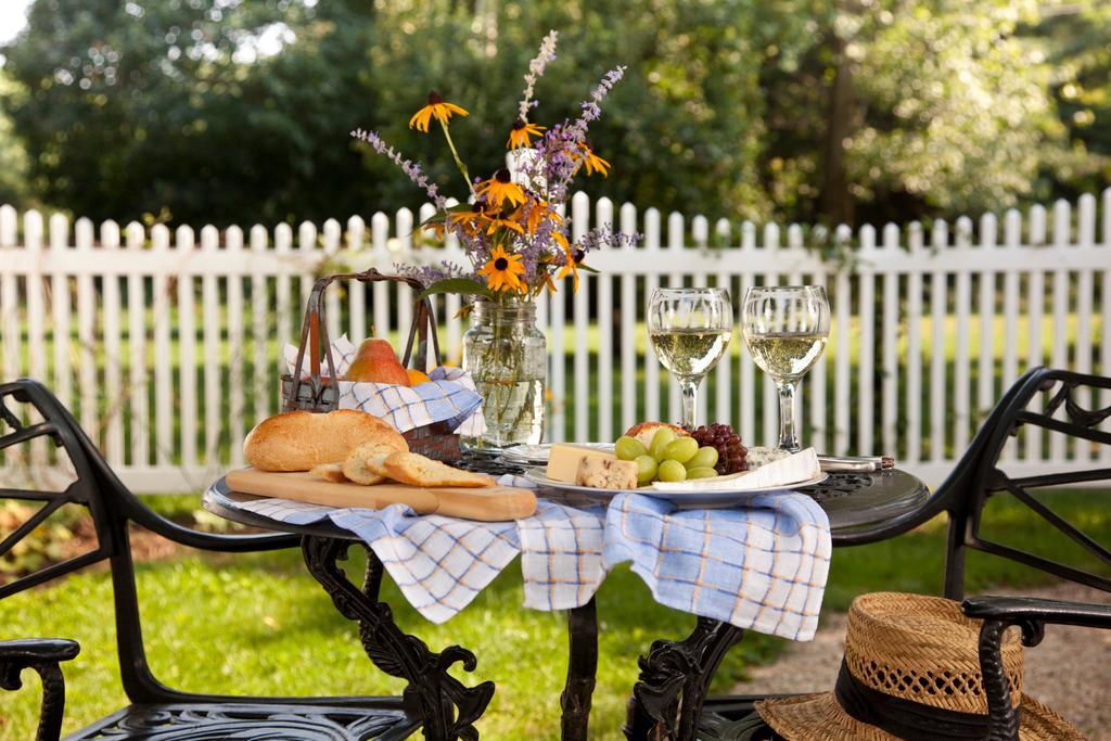 Brampton 1860 Bed and Breakfast Chestertown Exteriör bild